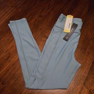 Runway Girls Size Medium Leggings Nwt!